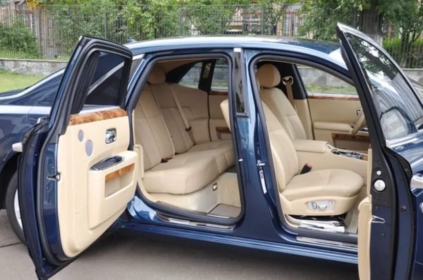 080 Авто на весілля Rolls Royce Ghost з водієм