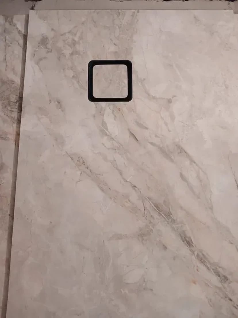 Плиточник. Укладання плитки. Великий формат