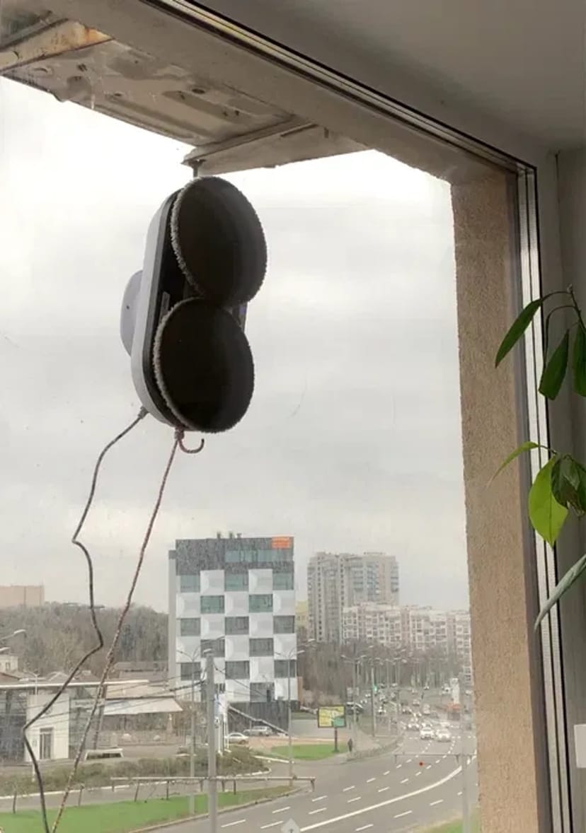 Робот для мийки вікон