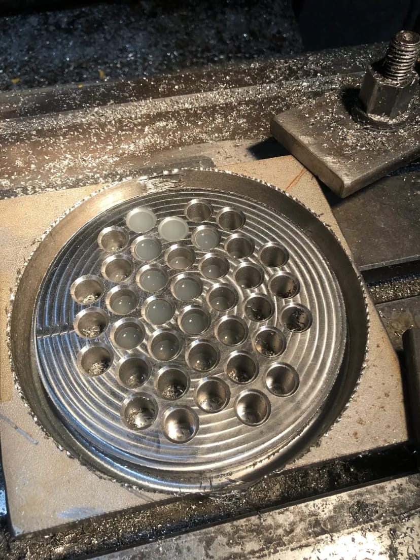 Фрезерування на ЧПК верстатах. Порізка дерева, пластику, алюмінію.