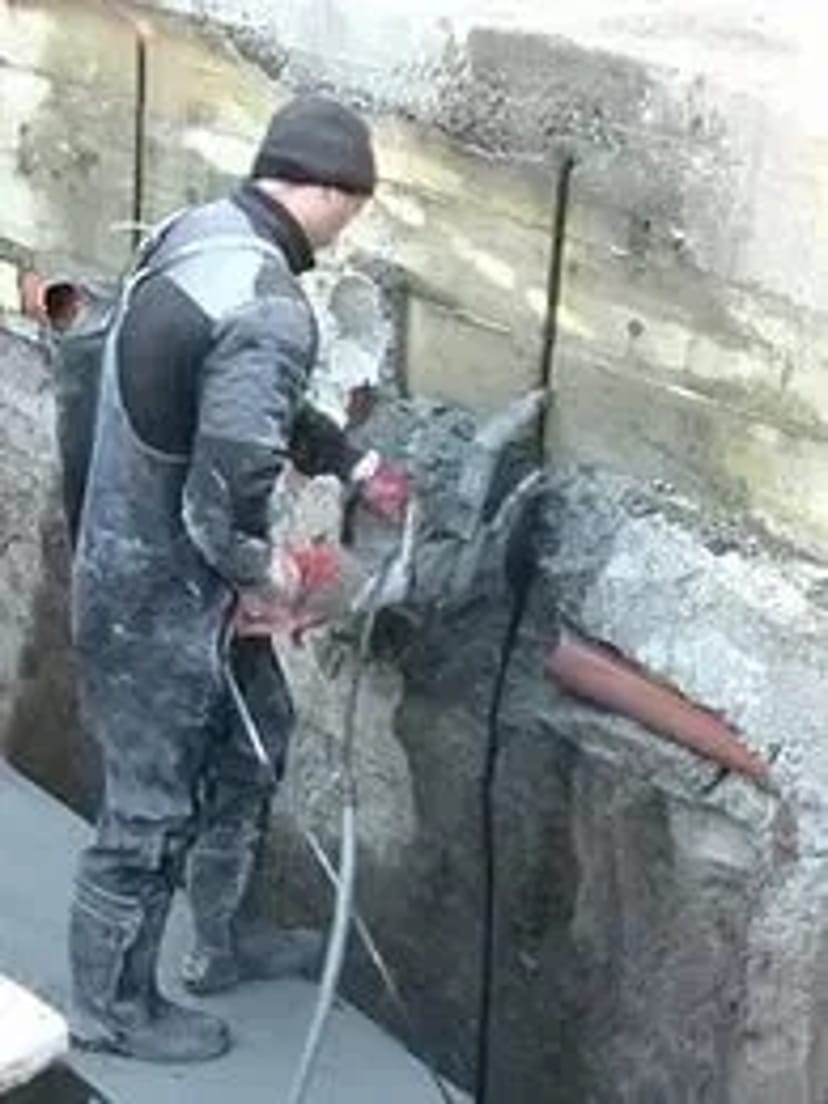 Алмазне свердління отворів, різання бетону прорізів, демонтажні роботи (ціни уточнюйте)