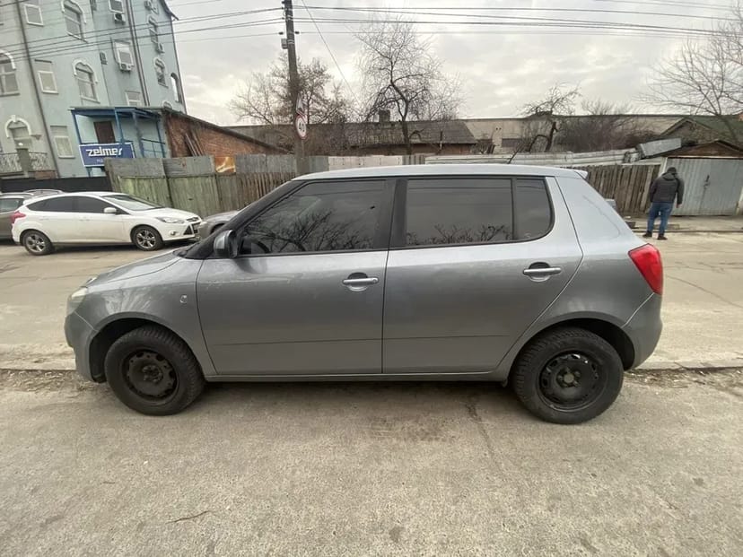 Авто Skoda Fabia для такси