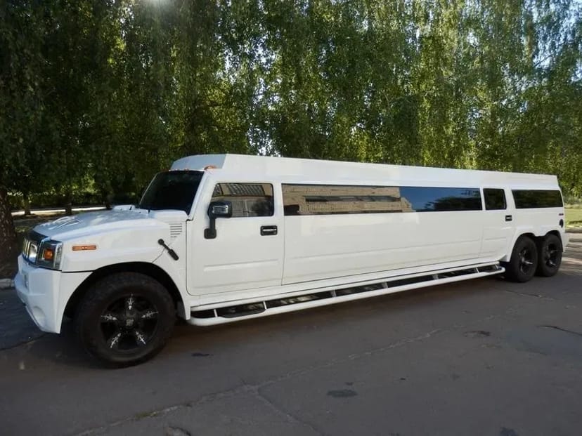 Лімузин Київ. Замовлення. Недорого авто на весілля Київ.
