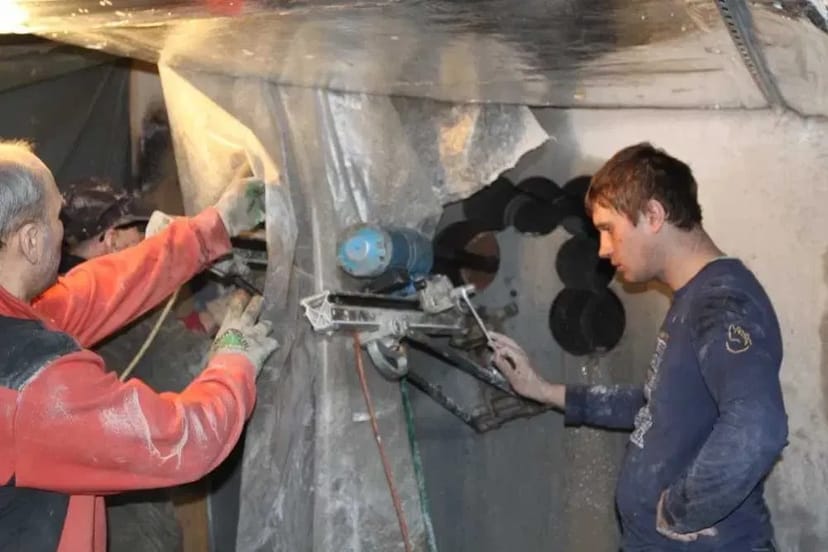 Алмазне свердління, отворів бетоні, різання бетон, буріння залізобетон