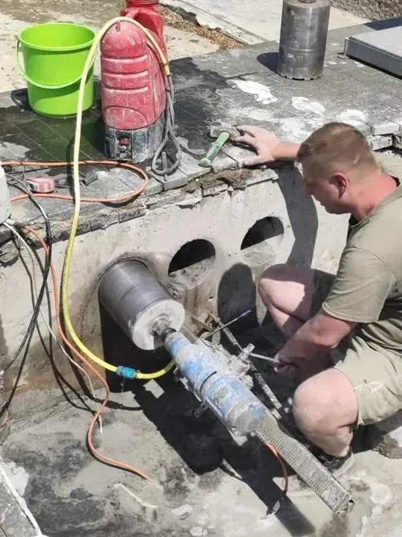 Алмазне свердління, отворів бетоні, різання бетон, буріння залізобетон