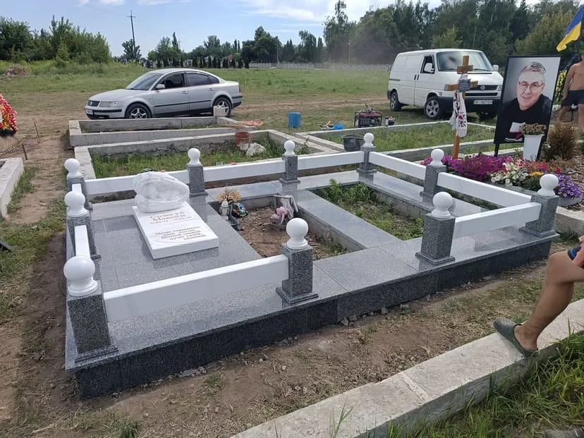 Встановлення пам'ятників, монтаж демонтаж пам'ятник плитка ваза