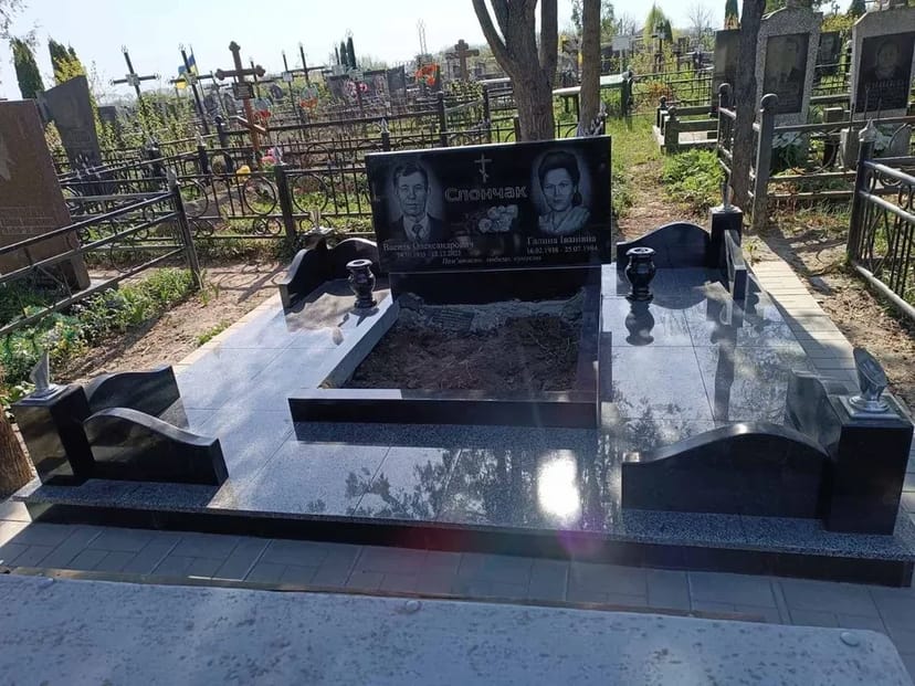 Встановлення пам'ятників, монтаж демонтаж пам'ятник плитка ваза