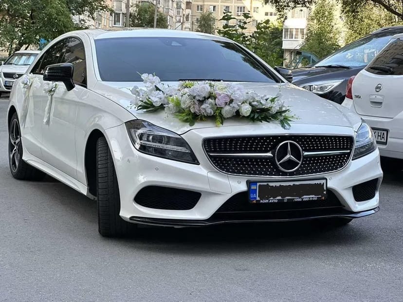 Авто на весілля. Авто з водієм. Весілля трансфери тощо.