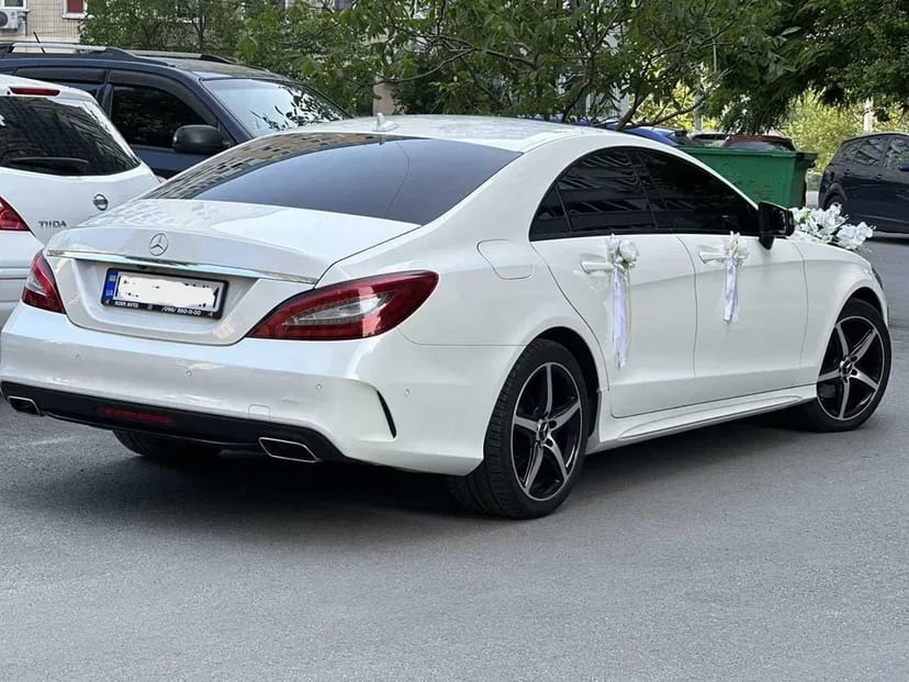 Авто на весілля. Авто з водієм. Весілля трансфери тощо.