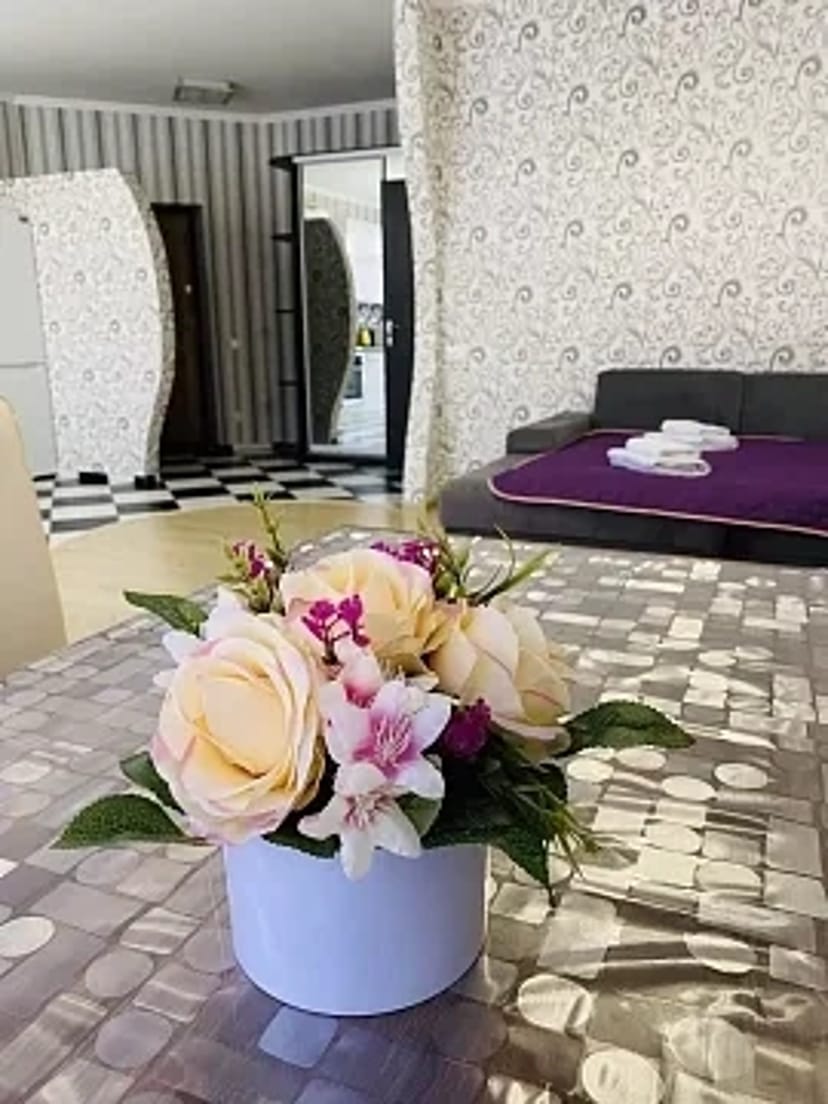 1-кімнатна квартира подобово у Ужгороді, вул. Новака, 10 — 1001507625  