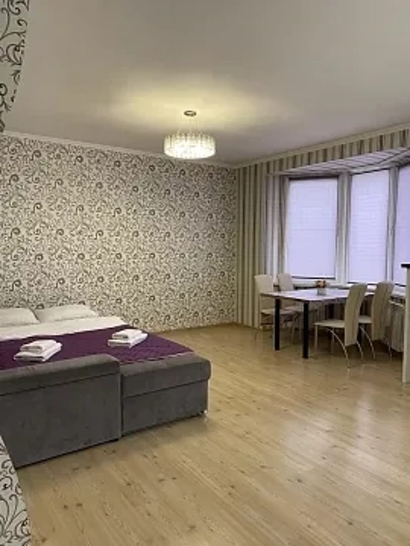 1-кімнатна квартира подобово у Ужгороді, вул. Новака, 10 — 1001507625  