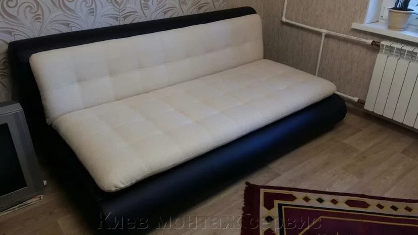 Перетяжка та реставрація будь-яких меблів у місті Бровари.