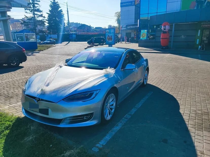 Унікальне весільне авто
