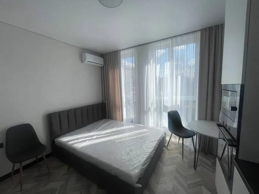 Квартира студії 22.6м² біля метро Нивки, 5хв від метро