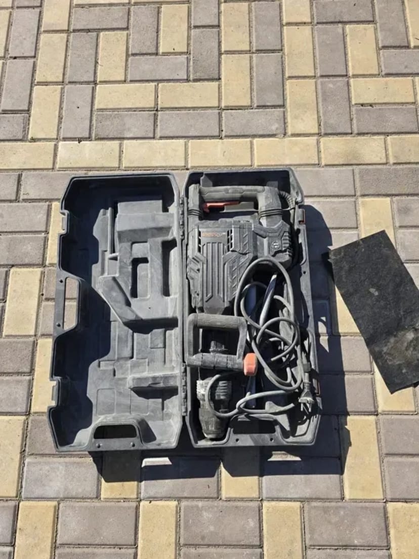 Відбійний молоток "Дніпро-М"