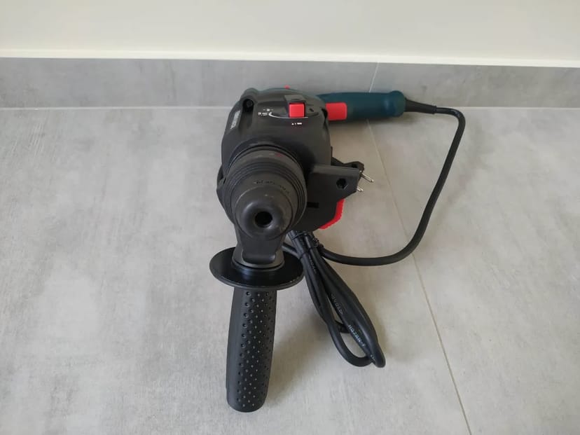 Перфоратор 800 W