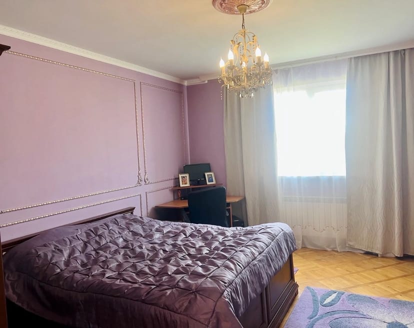 3 поверховий будинок з усіма зручностями