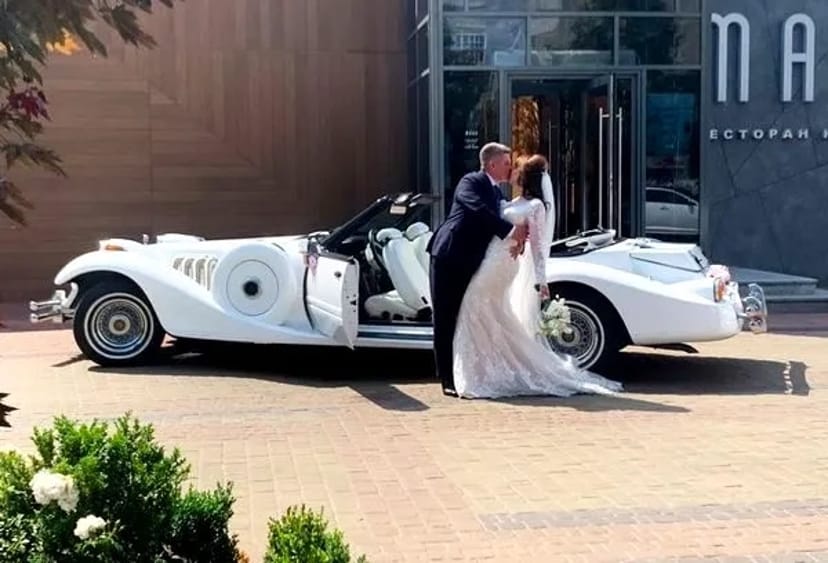 239 Ретро кабріолет білий на весілля Mitsuoka Dore 1993 рік