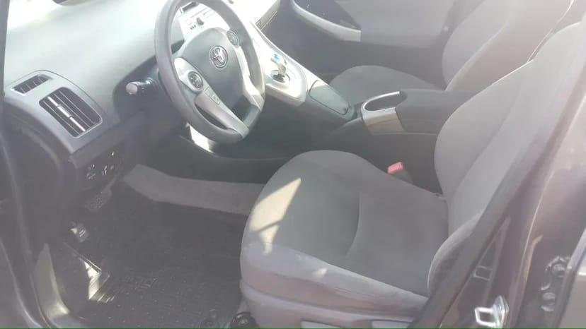 Toyota Prius електро+газ+бензин