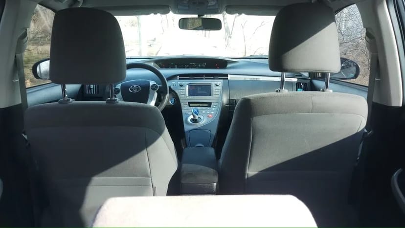 Toyota Prius електро+газ+бензин
