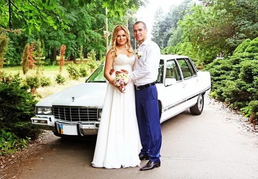 218 Ретро авто для зйомки фотосесії Cadillac Fleetwood білий