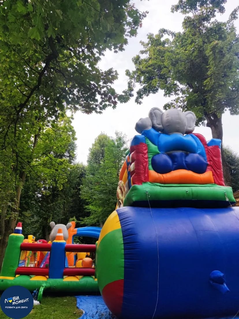 Батутний комплекс "Зоотрополіс"атр