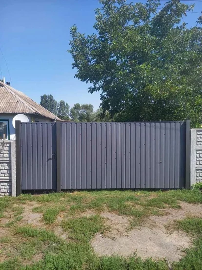 Ворота, хвіртки, двері.