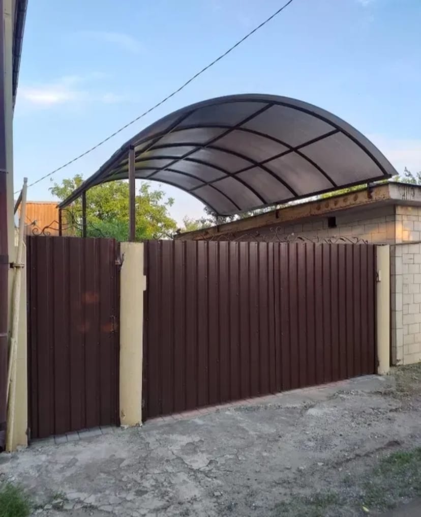 Ворота, хвіртки, двері.