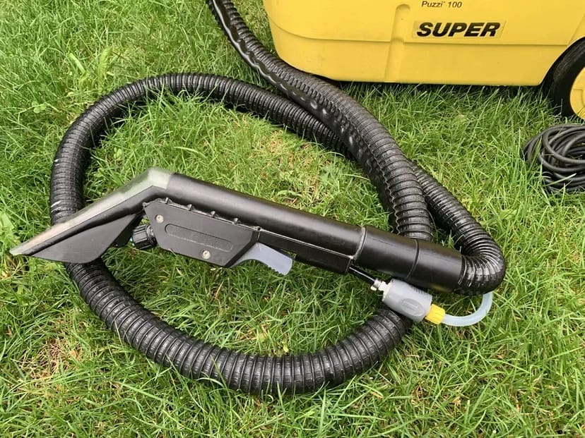 Миючий пилосос