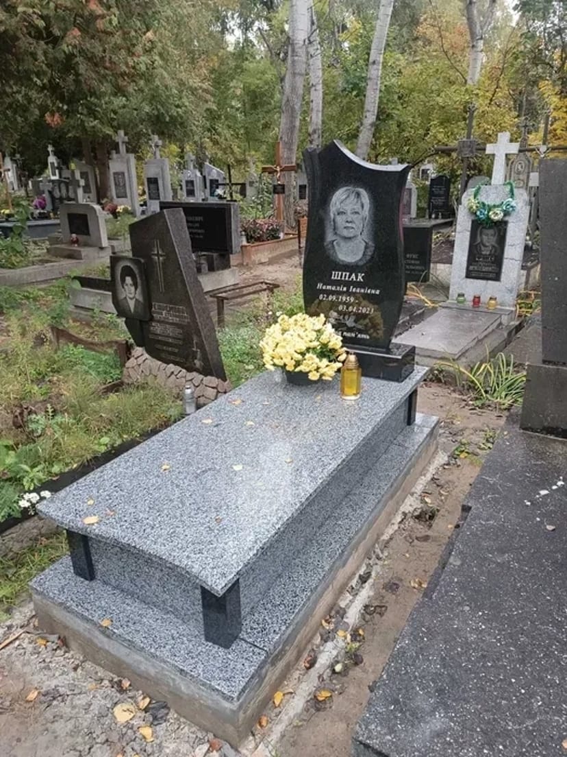 Виготовлення пам'ятників та аксесуарів