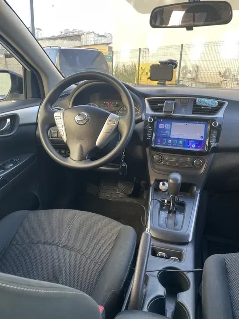  Авто Nissan для подорожі