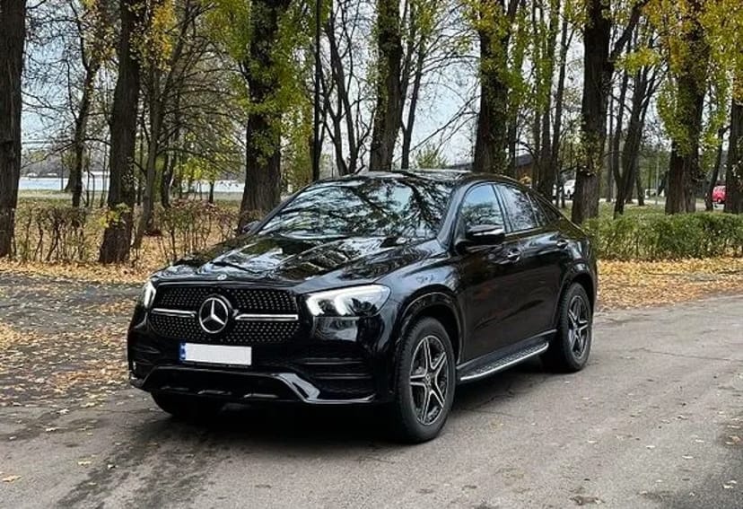 111 Mercedes Benz GLE 350D Coupe на весілля