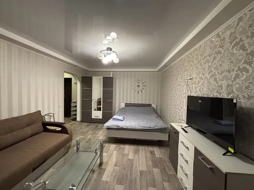 Квартира подобово , центр , площа