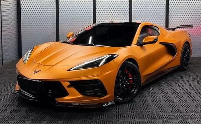 125 Спорткар на фотосесію Chevrolet Corvette Chevrolet C8 помаранчовий