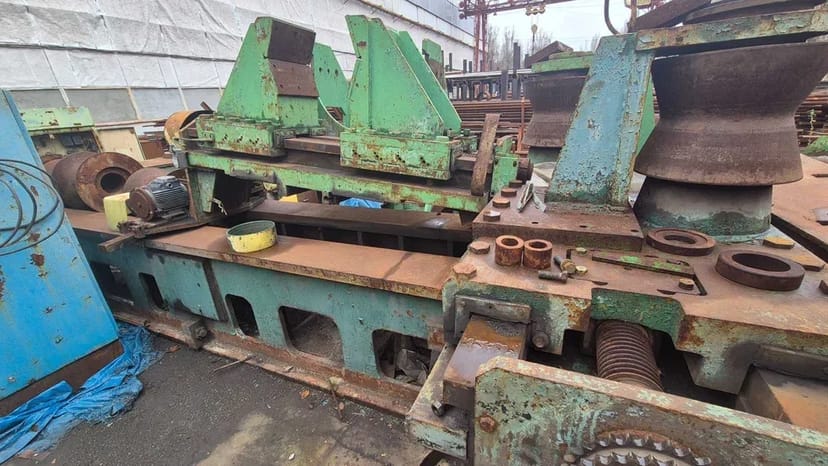 Установка трубозгинальна з індукційним нагріванням ТГСВ-630