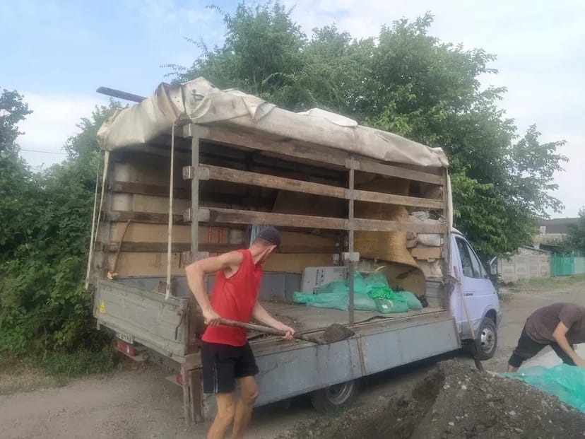 Вивіз будівельного сміття будсміття мотлоху КамаЗ ЗіЛ Газель вантажники