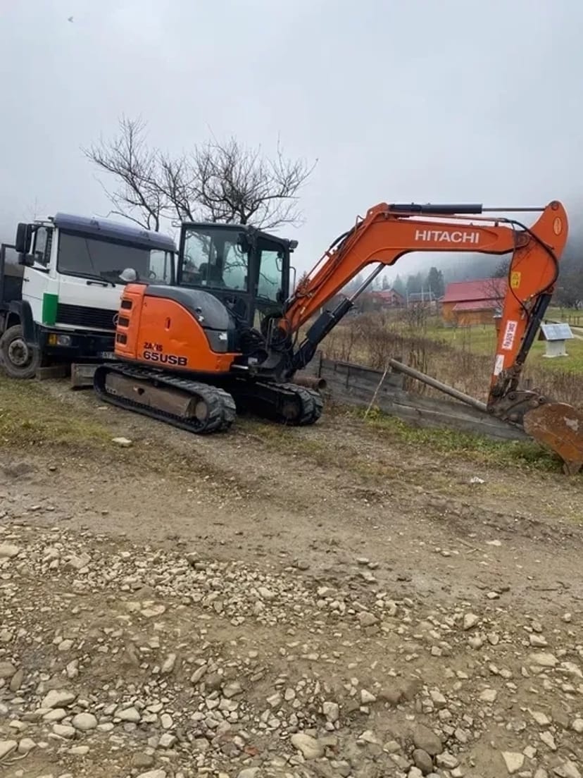 Екскаватори від 3 тон до 18 тон