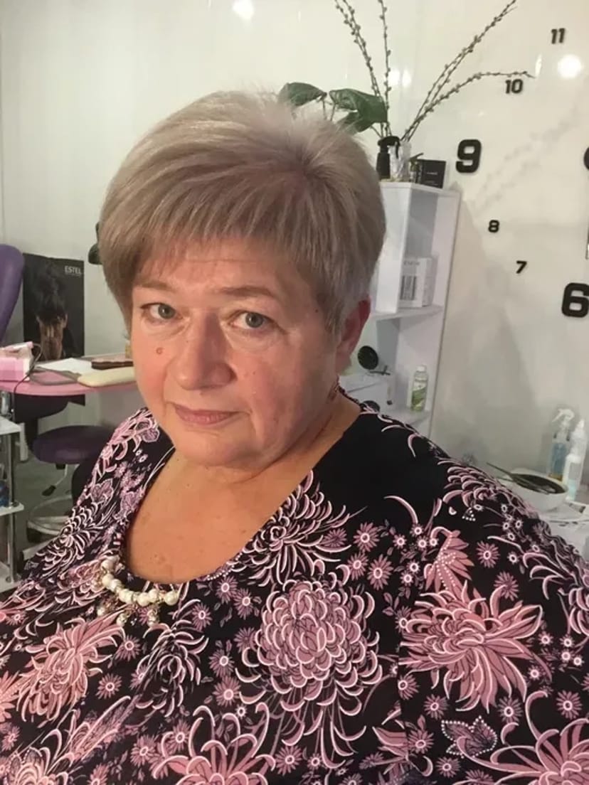 Ваш персональный парикмахер-универсал: профессиональное окрашивание, стрижки и уход за волосами!