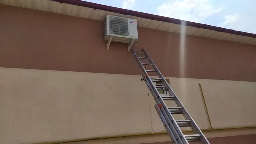Монтаж кондиціонерів/Кондиціонери Установка, заправка чищення