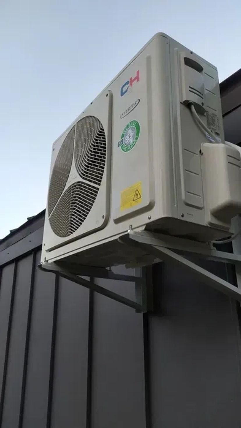 Монтаж кондиціонерів/Кондиціонери Установка, заправка чищення