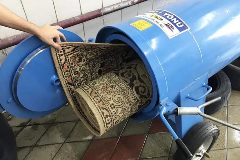 Професійна хімчистка чищення килимів ковроліну килимових покриттів