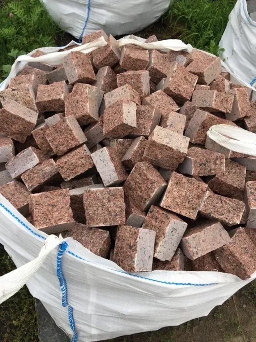 Виготовлення гранітної бруківки та гранітної плитки високої якості