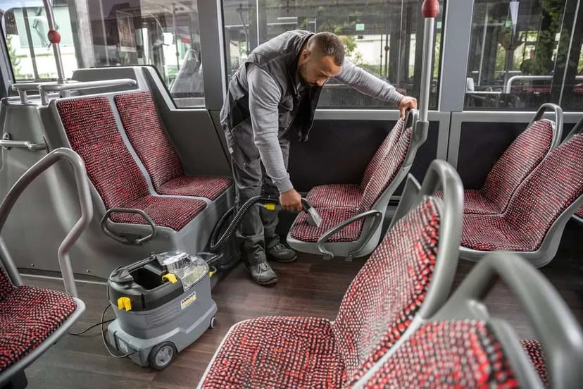 Миючий пилесос Karcher Puzzi 8/1 (хімчистка авто, диванів)