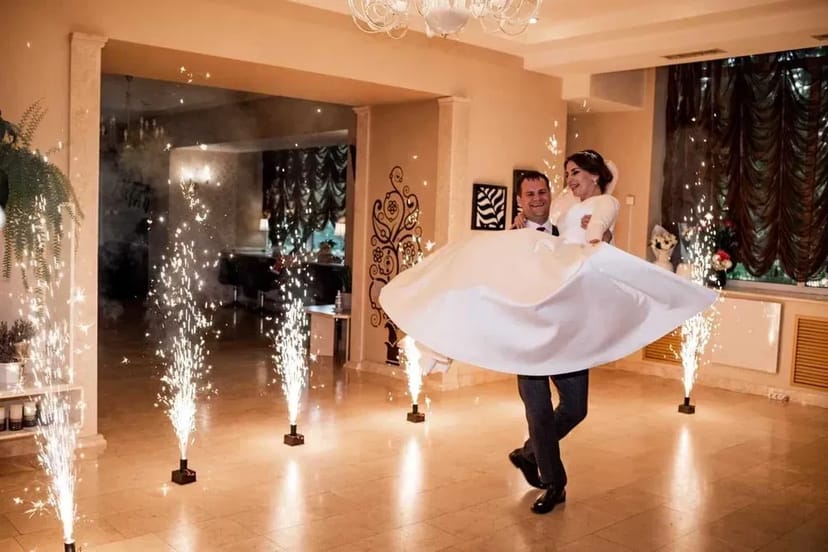 Тамада, Ведуча + Діджей. Жива музика. Свято під ключ