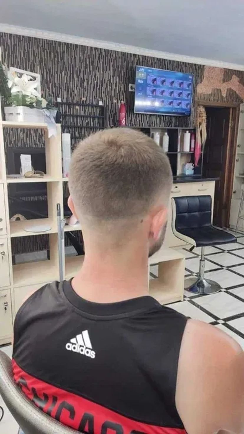 Чоловічі стрижки модельні та класичні на Одещині (Харків)