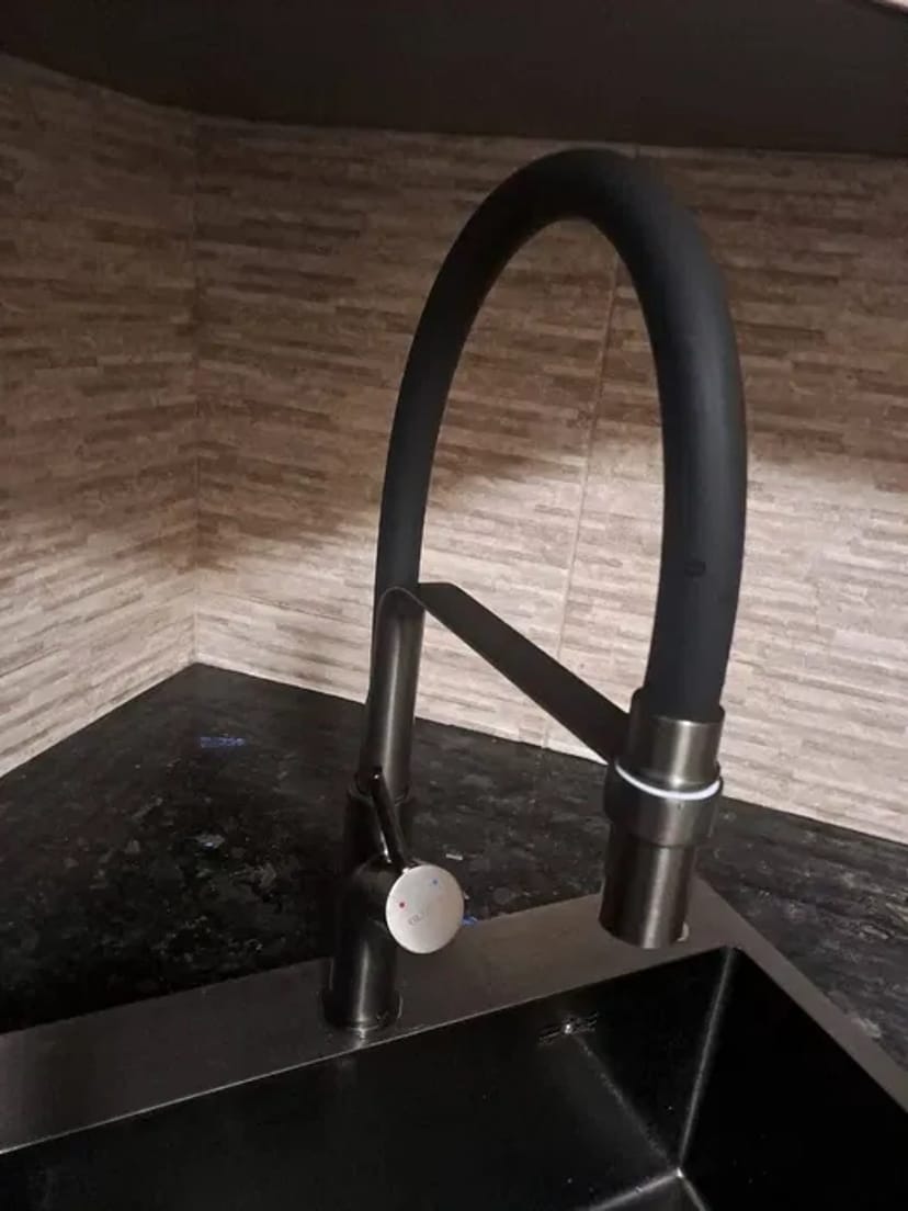 Прочистка каналізації та труб, монтаж та демонтаж сантехніки