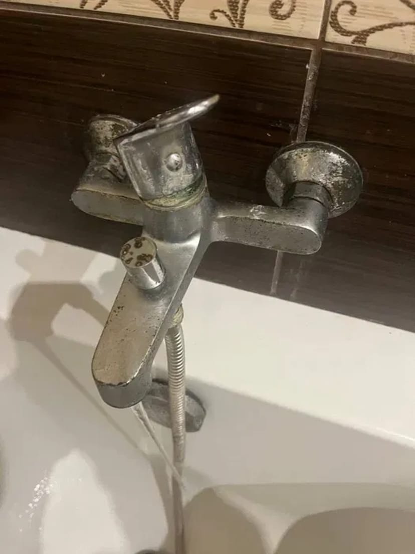 Прочистка каналізації та труб, монтаж та демонтаж сантехніки