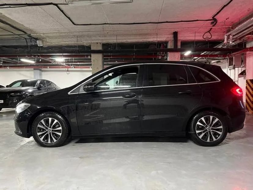 447 Позашляховик Mercedes-Benz B-class W247 на весілля в Києві
