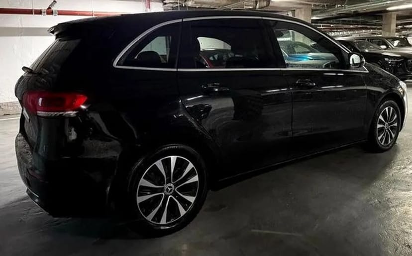 447 Позашляховик Mercedes-Benz B-class W247 на весілля в Києві