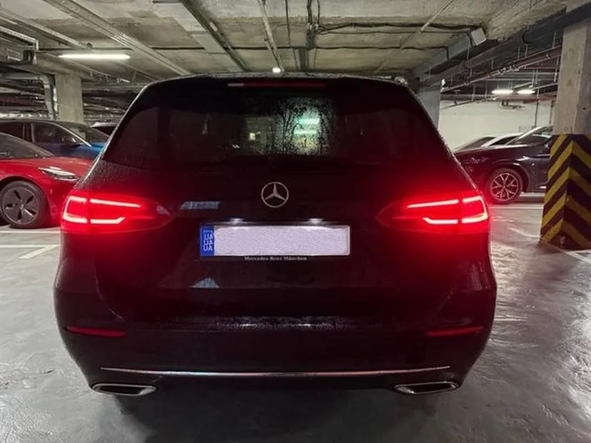 447 Позашляховик Mercedes-Benz B-class W247 на весілля в Києві